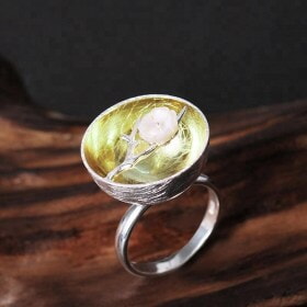 Wintersweet-silver-ladies-finger-gold-ring-design (1)